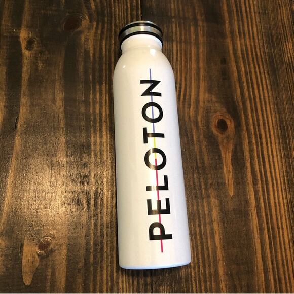 New Peloton Stainless 20oz Water Bottle Exercise Workout Cycling Cross-training - Picture 6 of 6